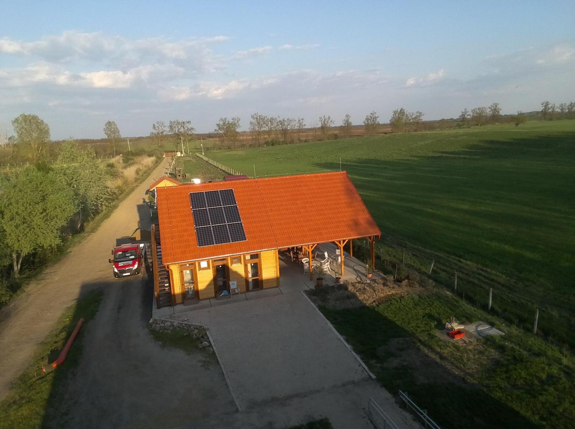 Апартаменты Tomajor Vendeghazak Tiszaeszlar Экстерьер фото